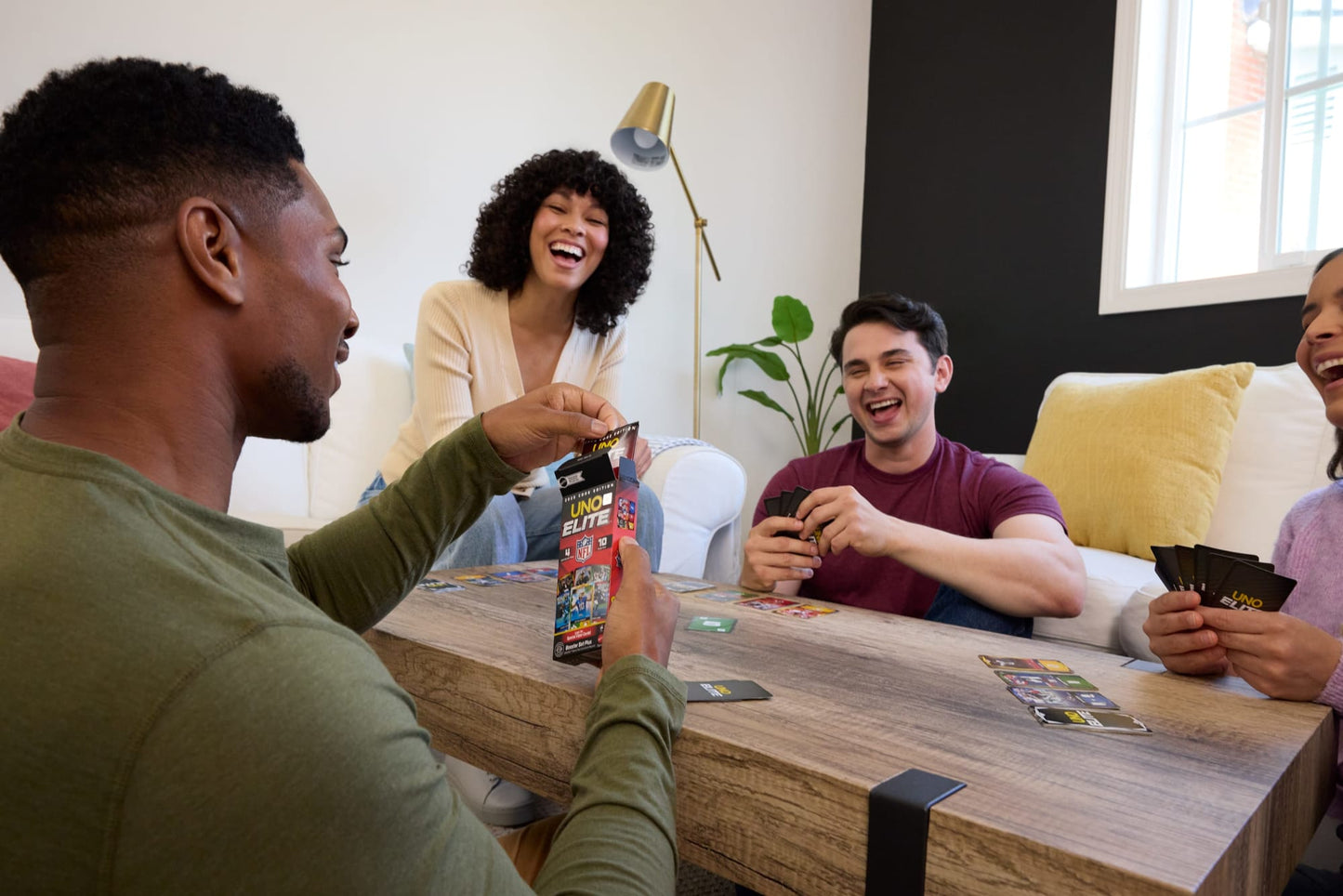 UNO Elite NFL Booster Set Plus With 40 Elite Action Cards, 2025 Core Edition (Players May Vary)