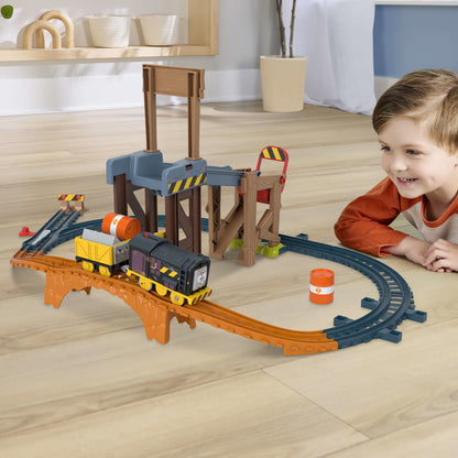 Thomas e Seus Amigos Pista de Brinquedo Motorizada de Construção Diesel