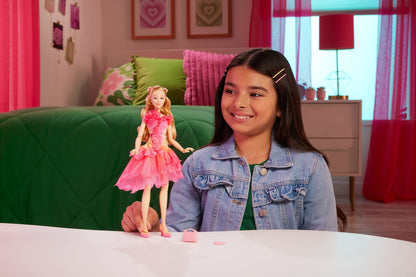 Universal Pictures’ Wicked Glinda Fashion Doll With Removable Fashions & Accessories